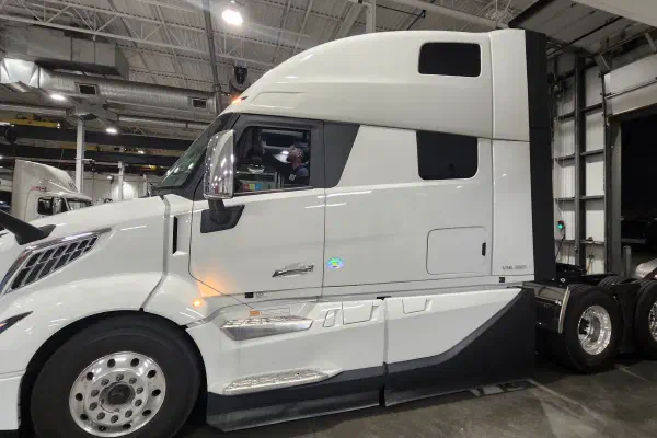 Volvo VNL 860 Ultimate