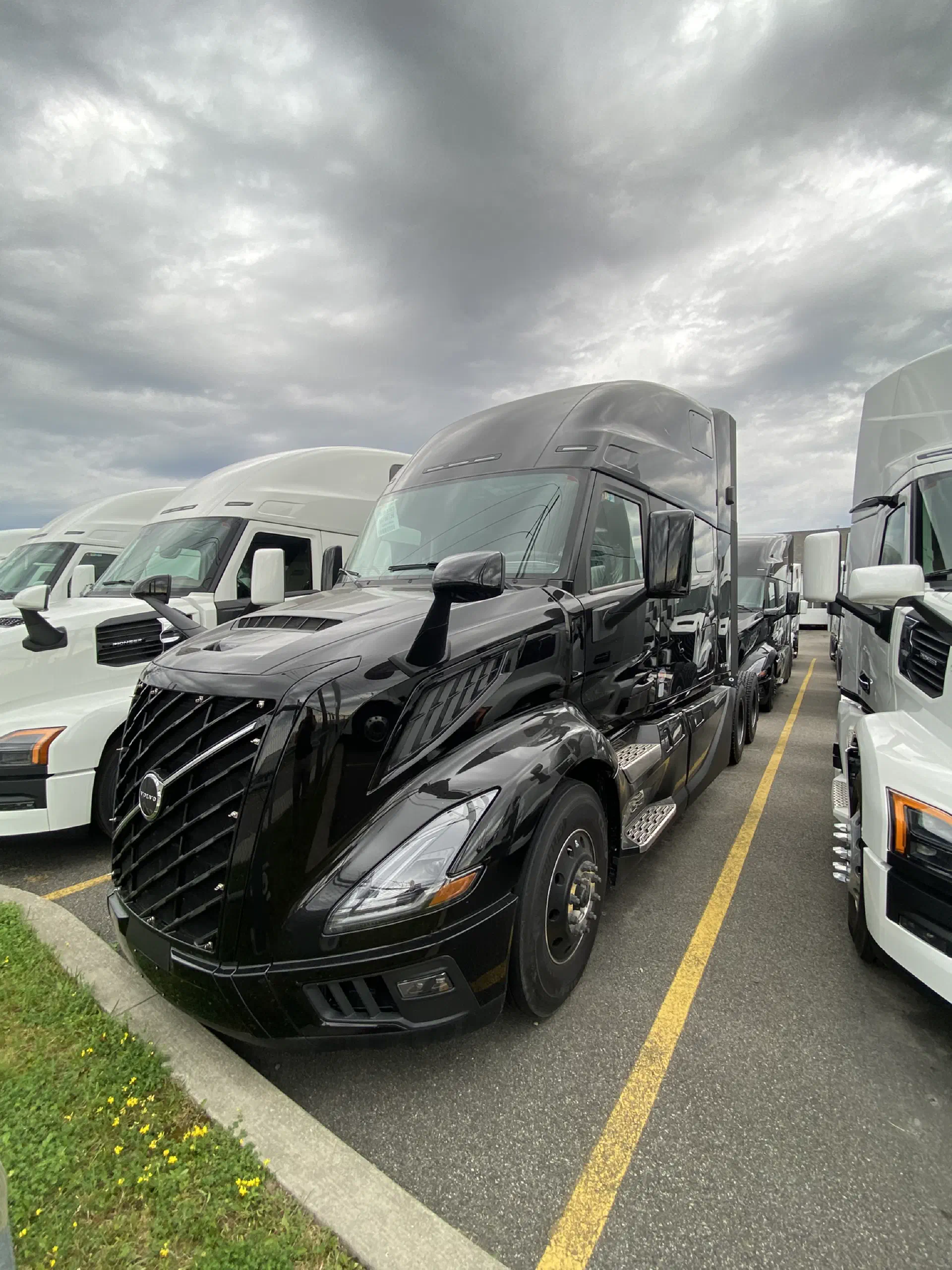 Volvo VNL